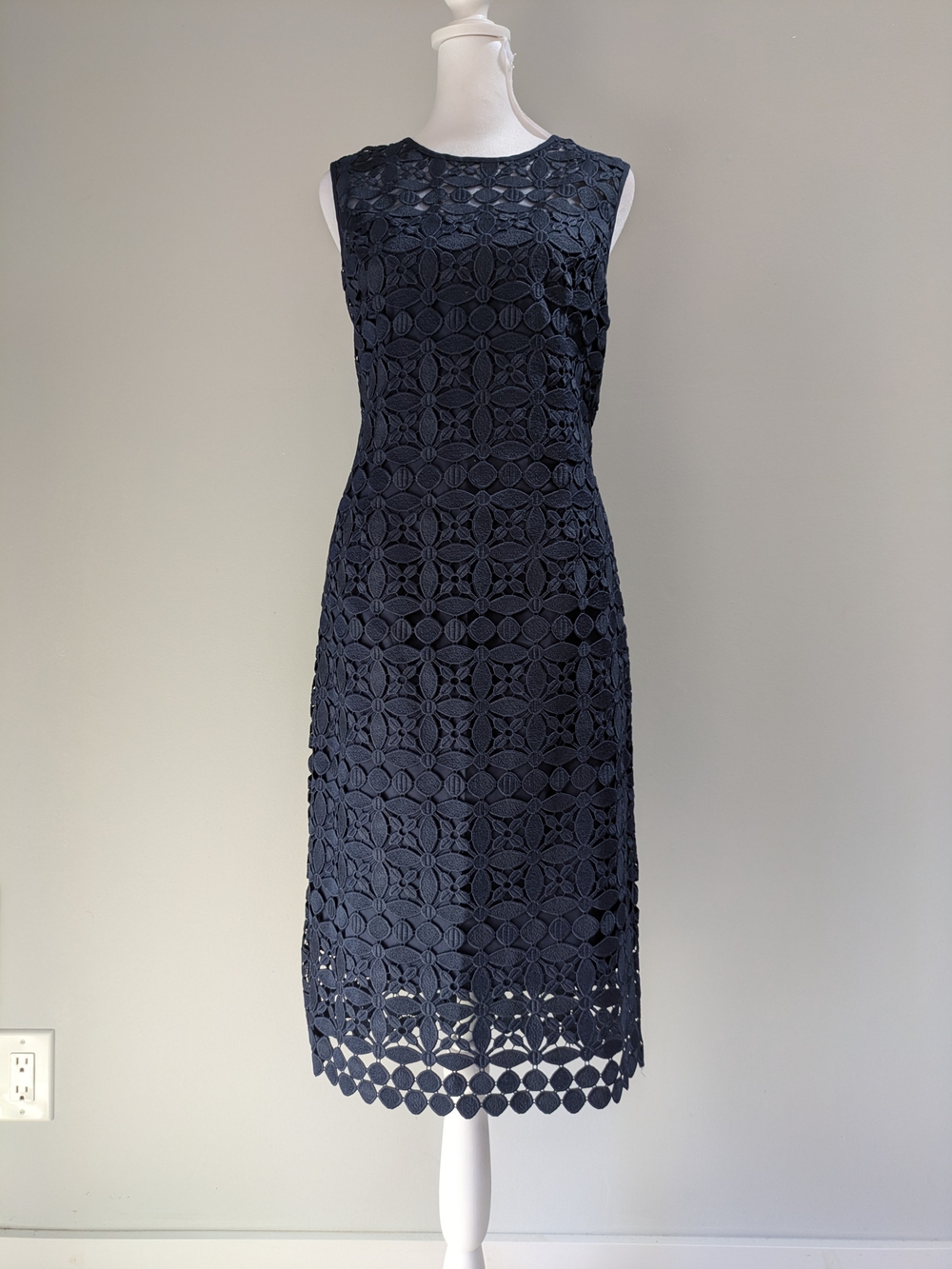 White House Black Market Sleeveless Navy Blue Lace Sheath Dress